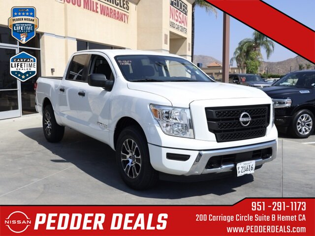 2023 Nissan Titan SV   - Photo 2 - Hemet, CA 92545
