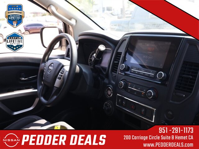 2023 Nissan Titan SV   - Photo 19 - Hemet, CA 92545