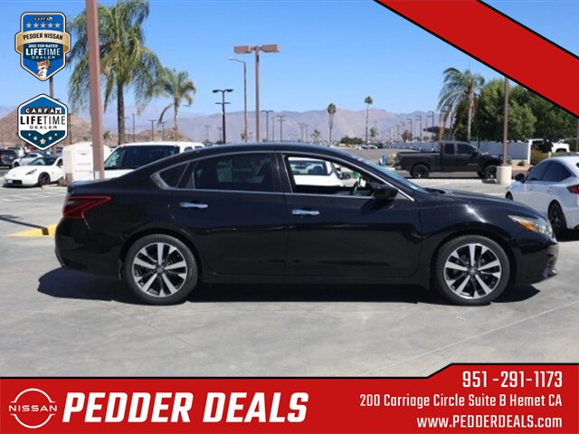2017 Nissan Altima 2.5 SR   - Photo 3 - Hemet, CA 92545