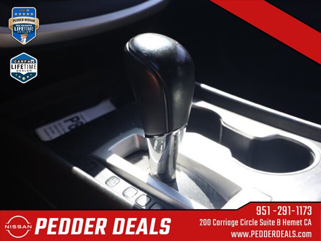 2017 Nissan Altima 2.5 SR   - Photo 30 - Hemet, CA 92545