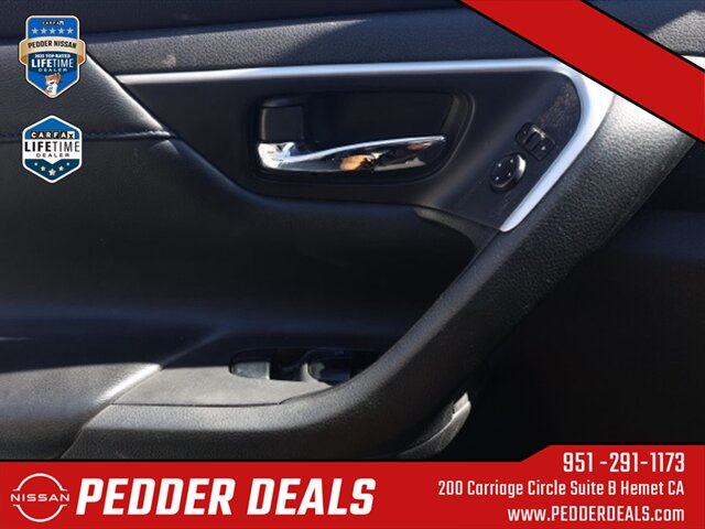2017 Nissan Altima 2.5 SR   - Photo 23 - Hemet, CA 92545