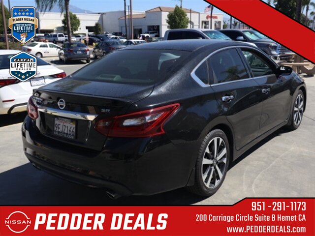 2017 Nissan Altima 2.5 SR   - Photo 4 - Hemet, CA 92545