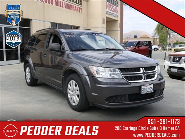 2019 Dodge Journey SE   - Photo 1 - Hemet, CA 92545