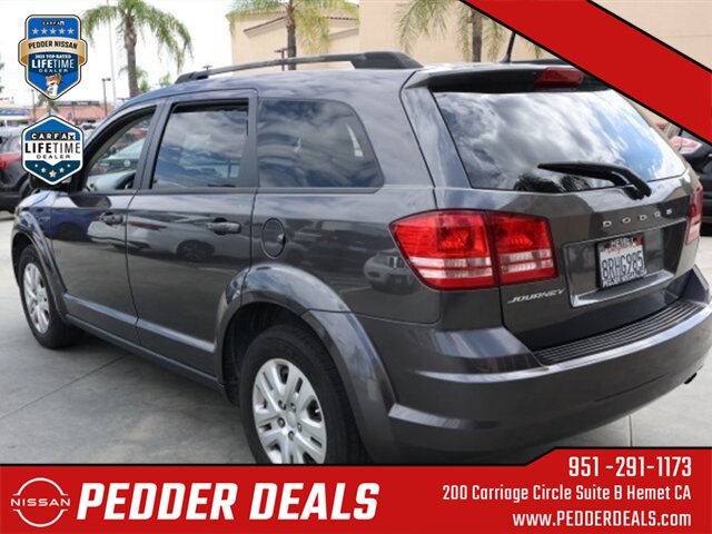 2019 Dodge Journey SE   - Photo 6 - Hemet, CA 92545