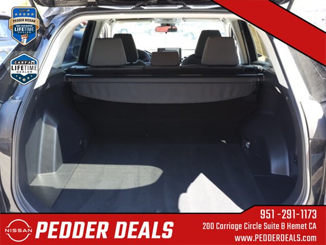 2022 Toyota RAV4 XLE   - Photo 17 - Hemet, CA 92545