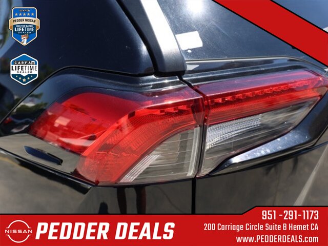 2022 Toyota RAV4 XLE   - Photo 8 - Hemet, CA 92545