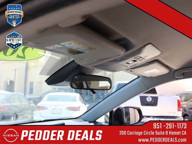 2022 Toyota RAV4 XLE   - Photo 14 - Hemet, CA 92545