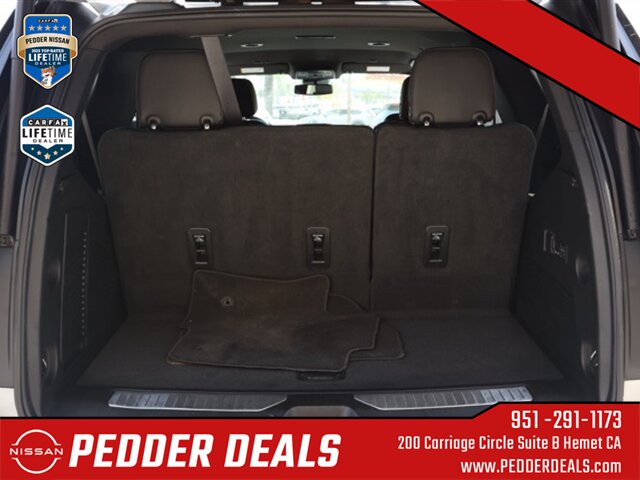 2023 Chevrolet Tahoe Premier   - Photo 15 - Hemet, CA 92545