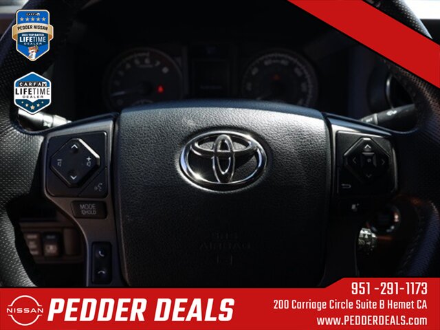 2017 Toyota Tacoma SR5 V6   - Photo 24 - Hemet, CA 92545