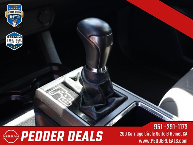 2017 Toyota Tacoma SR5 V6   - Photo 30 - Hemet, CA 92545