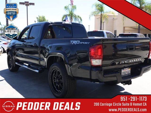 2017 Toyota Tacoma SR5 V6   - Photo 6 - Hemet, CA 92545