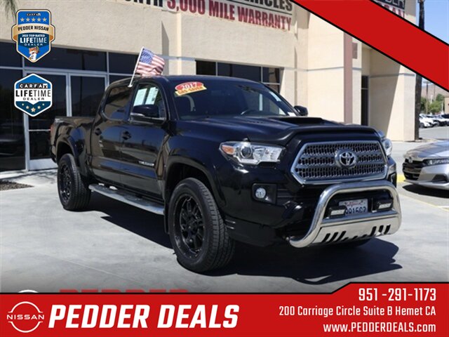 2017 Toyota Tacoma SR5 V6   - Photo 1 - Hemet, CA 92545