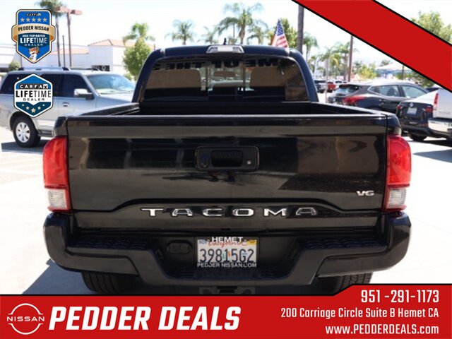 2017 Toyota Tacoma SR5 V6   - Photo 5 - Hemet, CA 92545