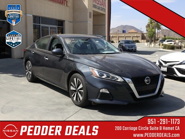 2022 Nissan Altima 2.5 SV   - Photo 2 - Hemet, CA 92545