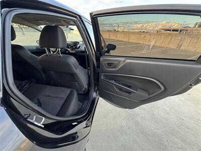 2013 Ford Fiesta SE - Photo 15 - Irvine, CA 92612