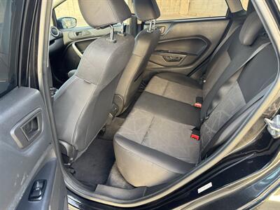 2013 Ford Fiesta SE - Photo 10 - Irvine, CA 92612