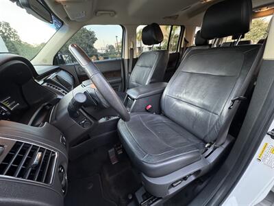 2015 Ford Flex Limited - Photo 13 - Irvine, CA 92612
