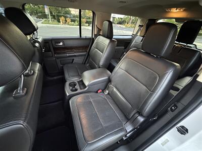 2015 Ford Flex Limited - Photo 10 - Irvine, CA 92612