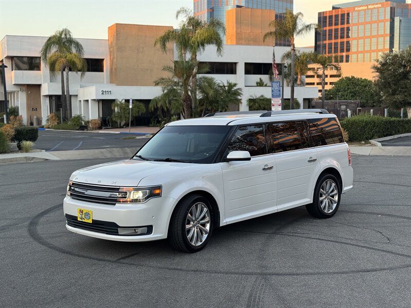 2015 Ford Flex Limited   - Photo 1 - Irvine, CA 92612