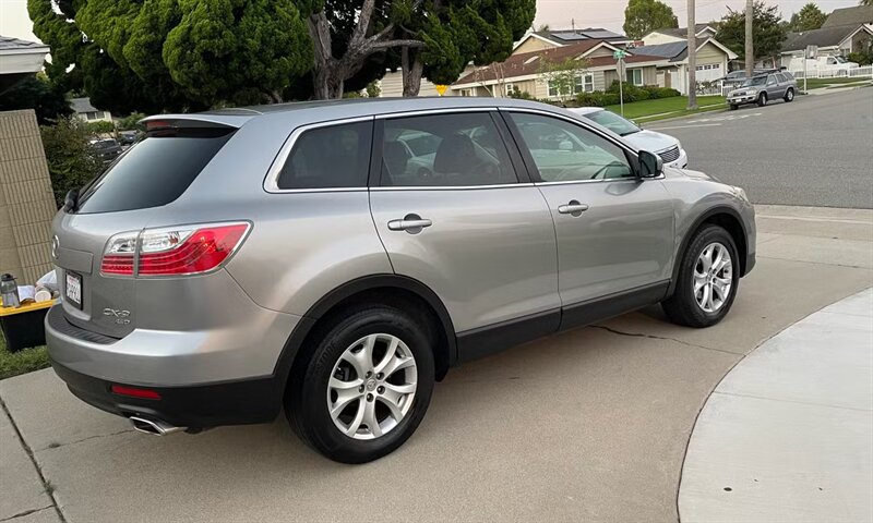 2011 Mazda CX-9 Touring   - Photo 1 - Irvine, CA 92612