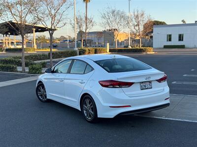 2017 Hyundai Elantra SE   - Photo 9 - Irvine, CA 92612