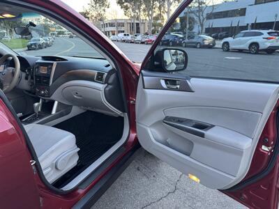 2013 Subaru Forester 2.5X Premium   - Photo 8 - Irvine, CA 92612