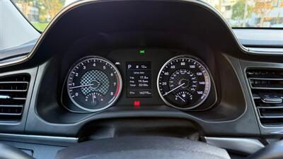 2020 Hyundai ELANTRA SE   - Photo 7 - Irvine, CA 92612