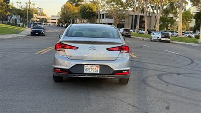 2020 Hyundai ELANTRA SE   - Photo 12 - Irvine, CA 92612