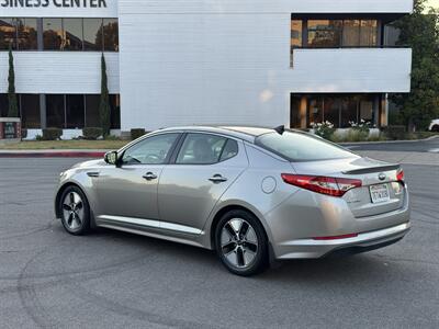 2013 Kia Optima Hybrid LX   - Photo 4 - Irvine, CA 92612