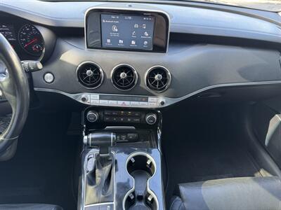 2018 Kia Stinger - Photo 15 - Irvine, CA 92612