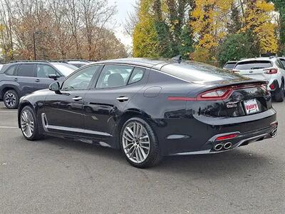 2018 Kia Stinger   - Photo 2 - Irvine, CA 92612