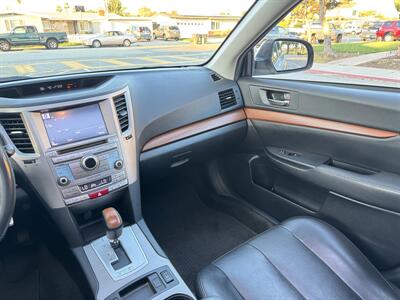 2013 Subaru Outback 3.6R Limited   - Photo 6 - Irvine, CA 92612