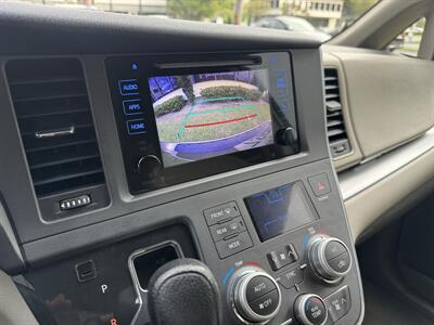 2015 Toyota Sienna LE 8-Passenger   - Photo 18 - Irvine, CA 92612