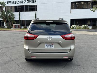 2015 Toyota Sienna LE 8-Passenger   - Photo 9 - Irvine, CA 92612
