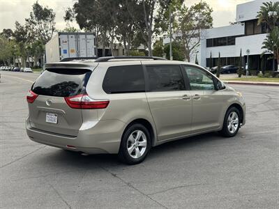 2015 Toyota Sienna LE 8-Passenger   - Photo 6 - Irvine, CA 92612