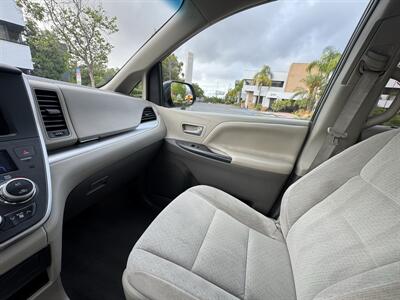 2015 Toyota Sienna LE 8-Passenger   - Photo 14 - Irvine, CA 92612