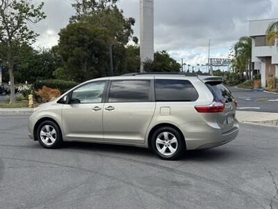 2015 Toyota Sienna LE 8-Passenger   - Photo 7 - Irvine, CA 92612