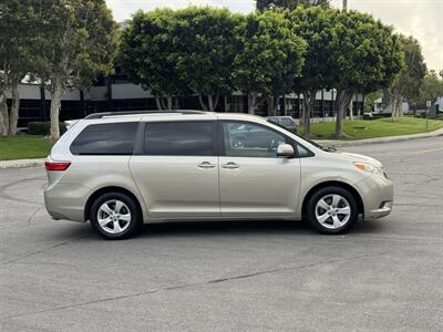 2015 Toyota Sienna LE 8-Passenger   - Photo 5 - Irvine, CA 92612