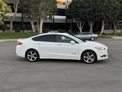 2014 Ford Fusion Hybrid SE  Hybrid - Photo 9 - Irvine, CA 92612