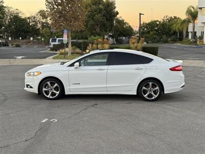 2014 Ford Fusion Hybrid SE  Hybrid - Photo 5 - Irvine, CA 92612