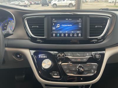 2019 Chrysler Pacifica Touring Plus   - Photo 30 - Dallas, TX 75243