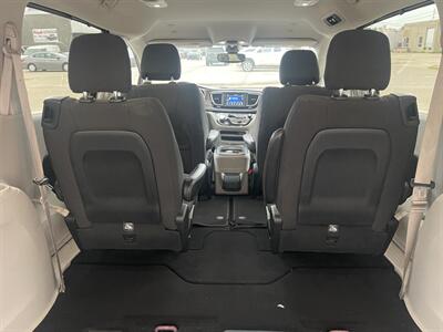 2019 Chrysler Pacifica Touring Plus   - Photo 15 - Dallas, TX 75243