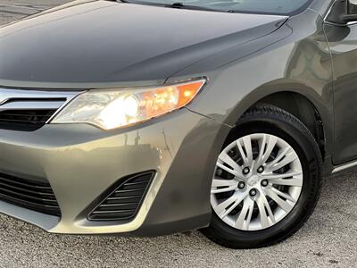 2012 Toyota Camry LE   - Photo 2 - Dallas, TX 75243