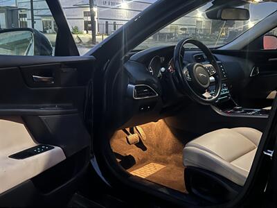 2017 Jaguar XE 25t Premium   - Photo 13 - Dallas, TX 75243