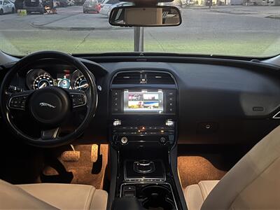 2017 Jaguar XE 25t Premium   - Photo 21 - Dallas, TX 75243