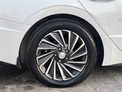 2021 Hyundai SONATA Hybrid Limited   - Photo 39 - Dallas, TX 75243