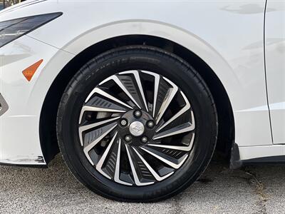 2021 Hyundai SONATA Hybrid Limited   - Photo 41 - Dallas, TX 75243