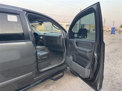 2006 Nissan Titan XE XE 4dr Crew Cab   - Photo 11 - Dallas, TX 75243