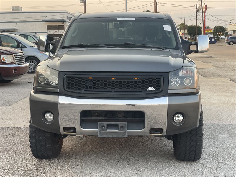 2006 Nissan Titan XE XE 4dr Crew Cab  
