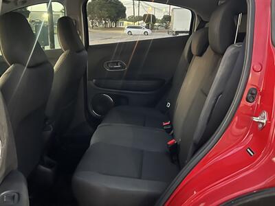 2020 Honda HR-V EX   - Photo 16 - Dallas, TX 75243
